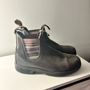 Blundstone Boots with Multicolor Elastic
